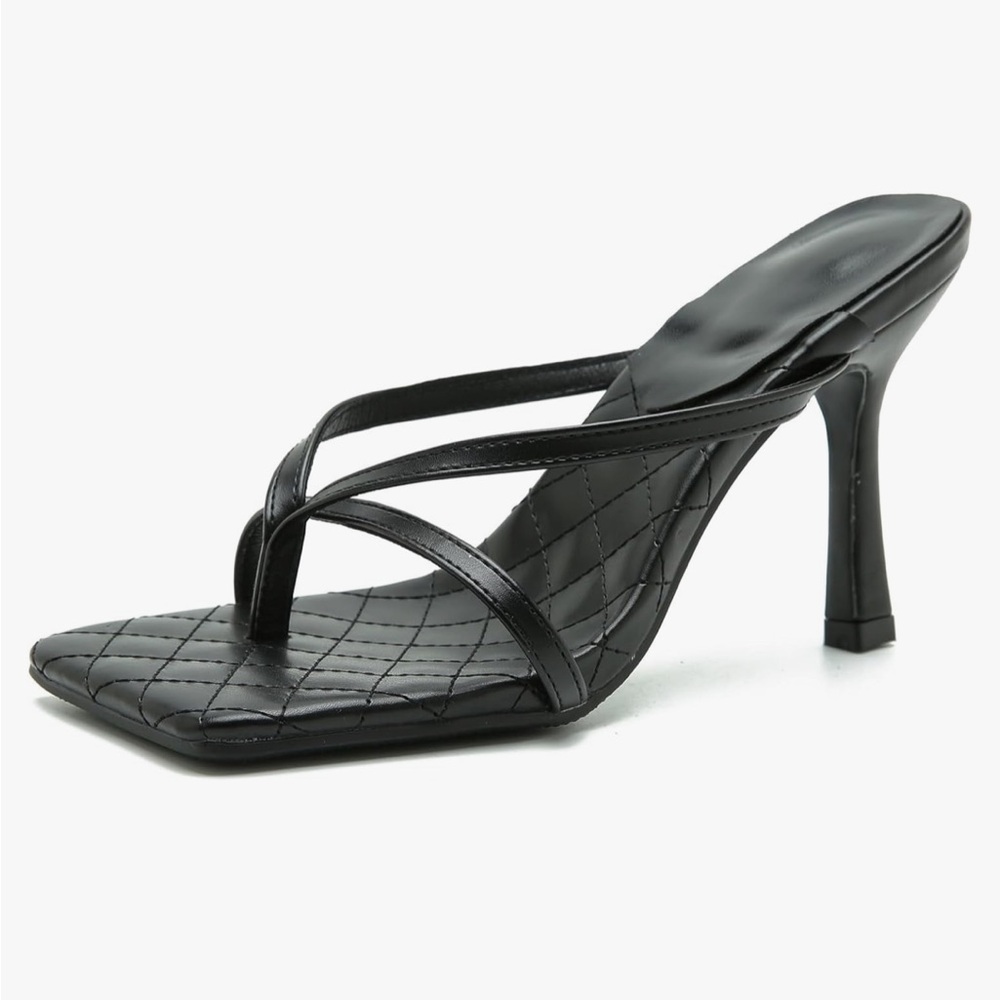 Black heels NWT